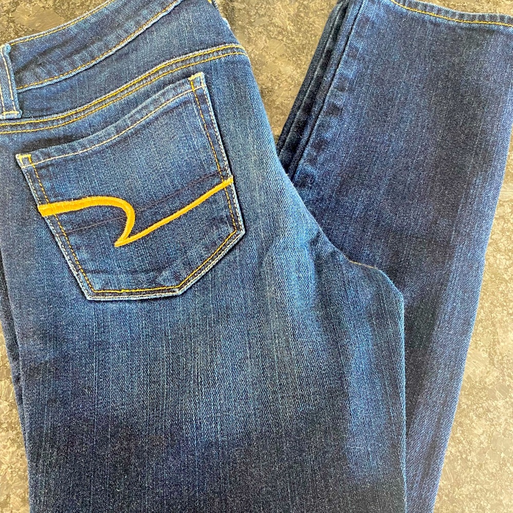 American Eagle stretch skinny jeans. Size 4 length short